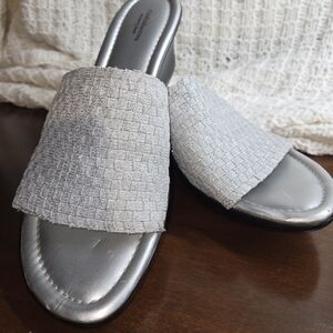 Croft & Barrow Silver Textured Sandals